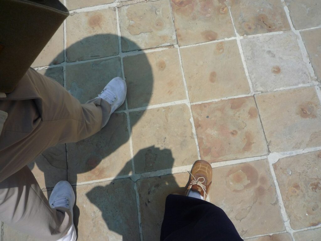 Welke kleur schoenen onder een bruine broek? Dit werkt het best Welke kleur schoenen onder een bruine broek? Dit werkt het best