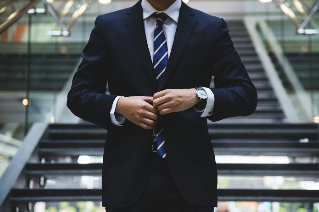 Dresscode business: dit draag je en wat je beter kunt vermijden Dresscode business: dit draag je en wat je beter kunt vermijden