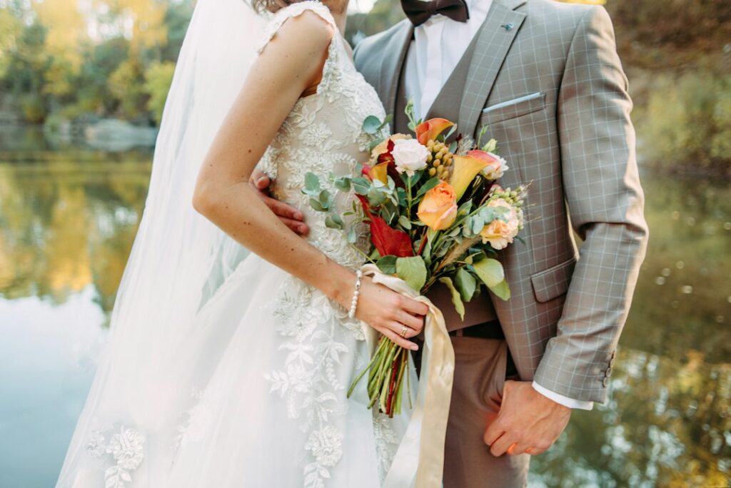 Dresscode wedding chique: wat wordt er precies van je verwacht? Dresscode wedding chique: wat wordt er precies van je verwacht?