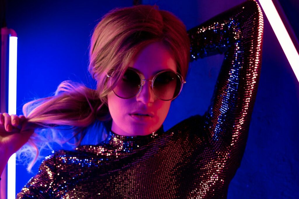 Dresscode disco: wat draag je naar een discofeest? Dresscode disco: wat draag je naar een discofeest?