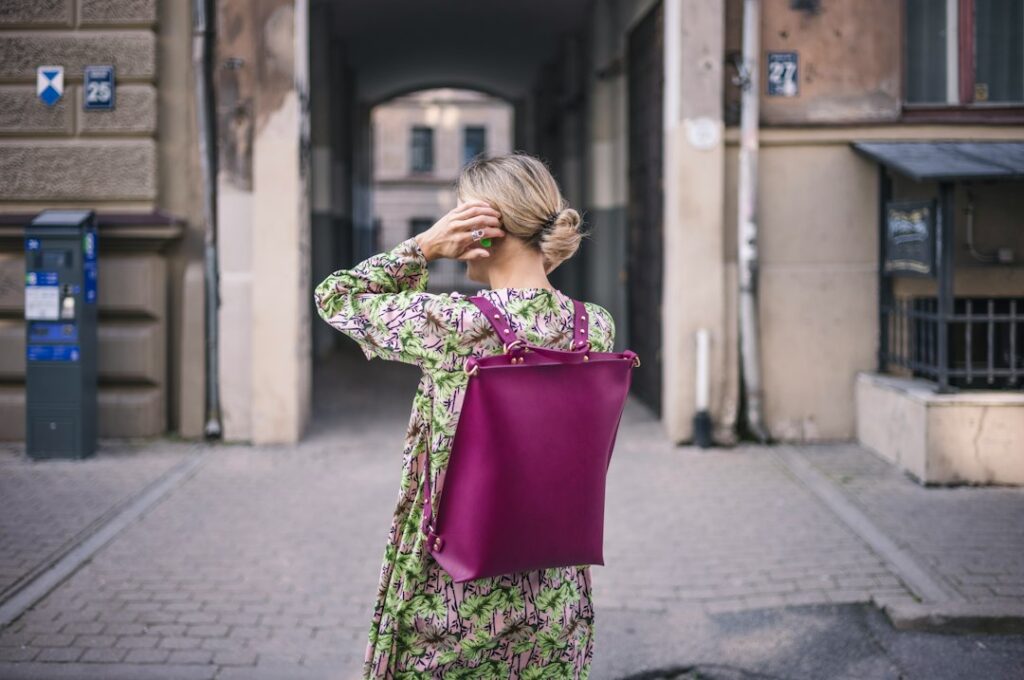 Colourful chique dresscode: wat mag je aan en wat juist niet? Colourful chique dresscode: wat mag je aan en wat juist niet?