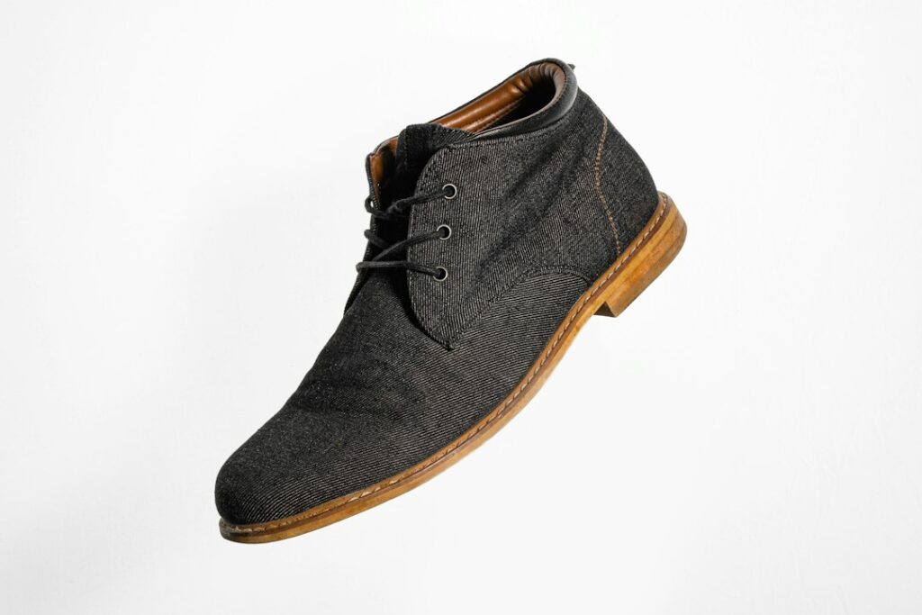 Welke schoenen onder een chino broek heren: zo combineer je het goed Welke schoenen onder een chino broek heren: zo combineer je het goed